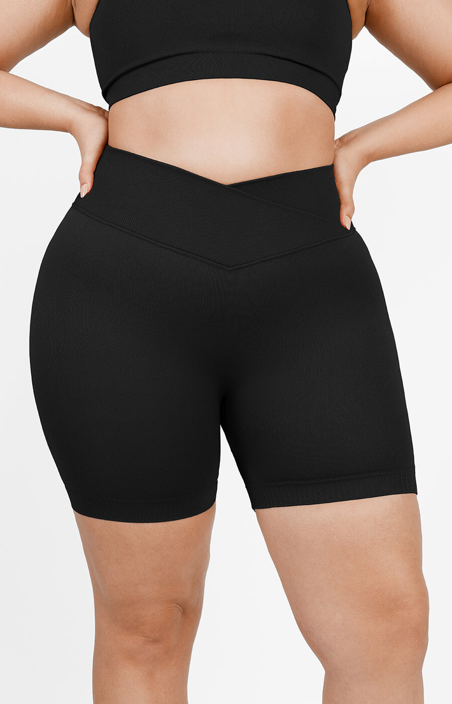 PowerConceal™  Seamless Crossover Shorts