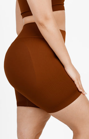 PowerConceal™  Seamless Crossover Shorts